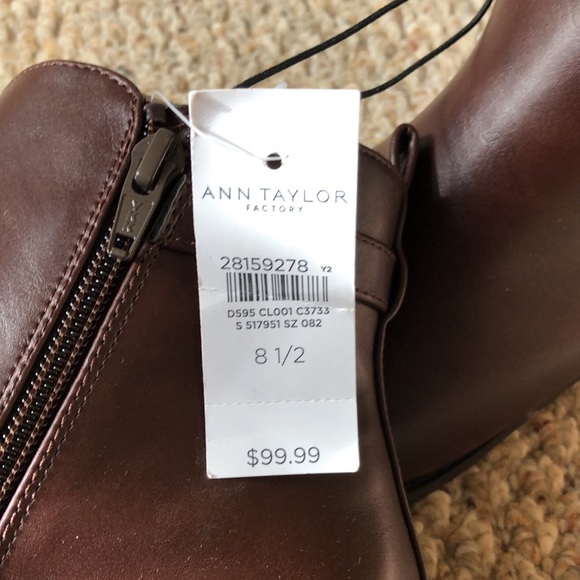 NWT Ann Taylor factory booties - Picture 7 of 7